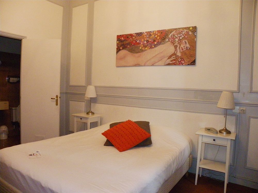 Ibis Styles Marseille Vieux Port Hotel Bagian luar foto