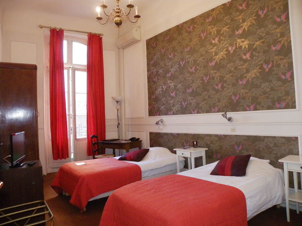 Ibis Styles Marseille Vieux Port Hotel Bagian luar foto