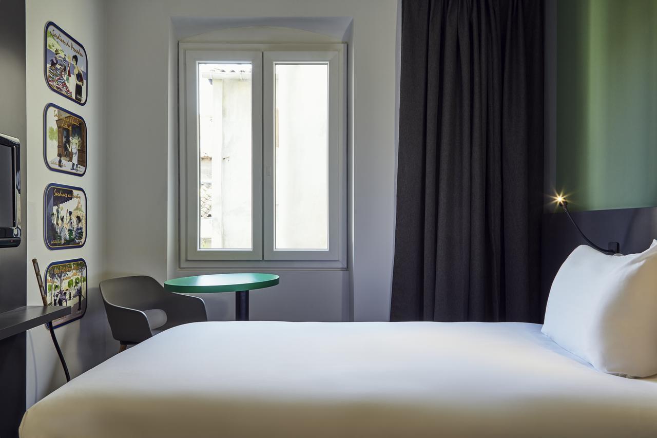 Ibis Styles Marseille Vieux Port Hotel Bagian luar foto